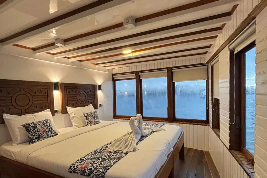 Raja ampat info 5 1SEAVIEW SUITE CABIN